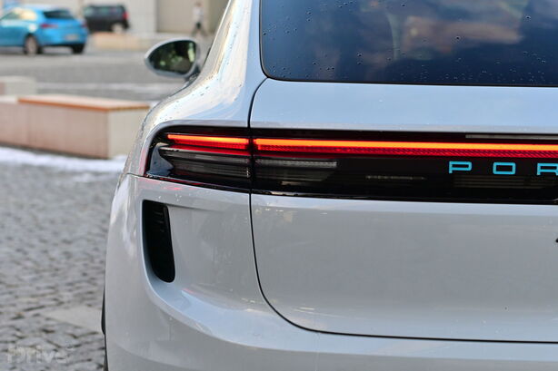Porsche Macan EV