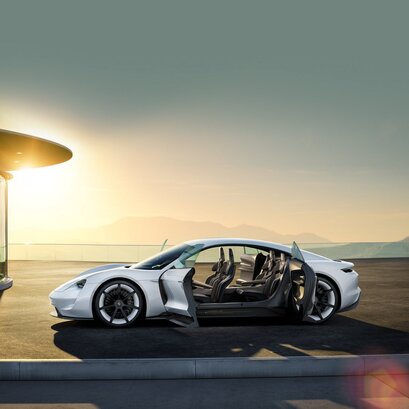 Porsche Mission E (2015)