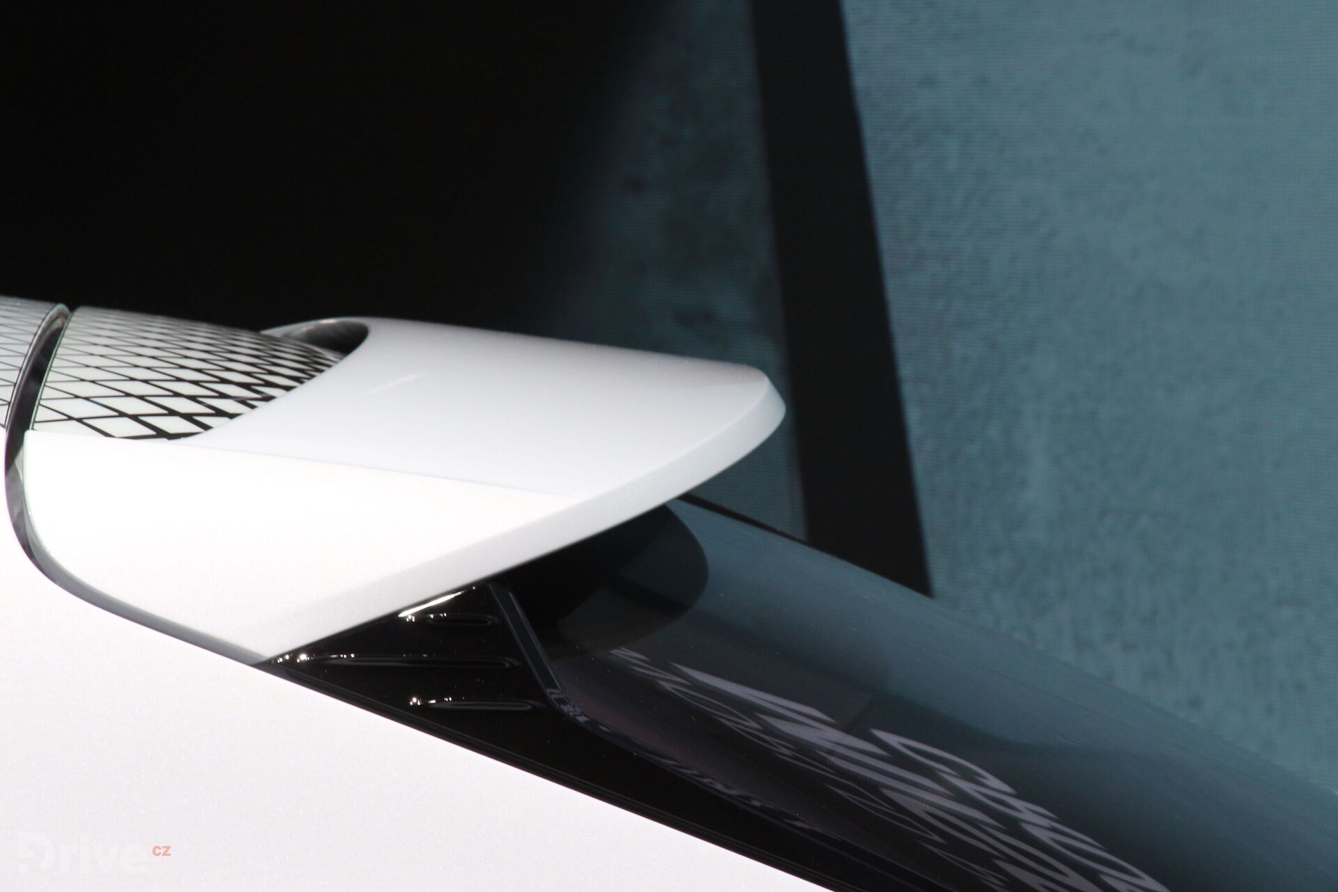 Porsche Mission E Cross Turismo (2018)