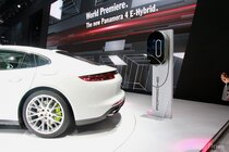 Porsche Panamera 4 E-Hybrid (2016)