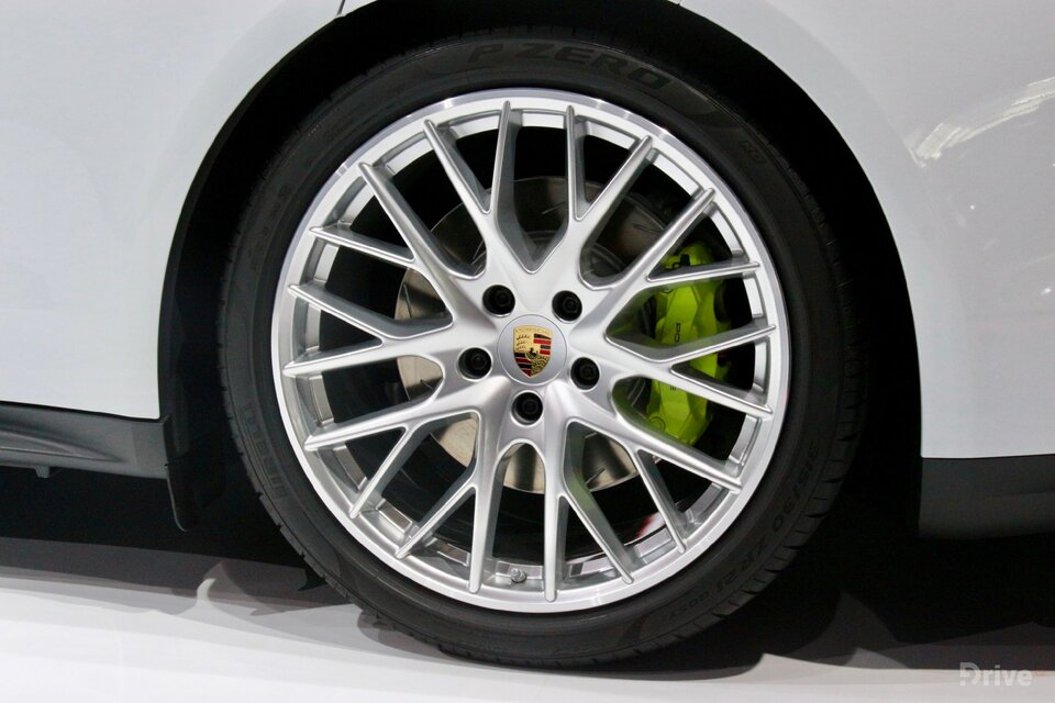 Porsche Panamera 4 E-Hybrid (2016)