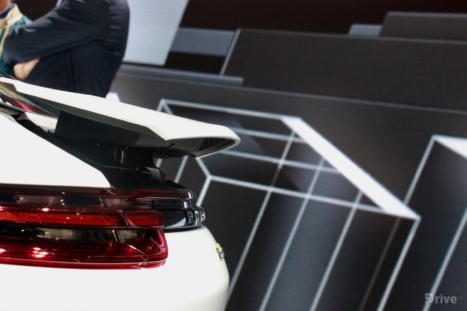 Porsche Panamera 4 E-Hybrid (2016)