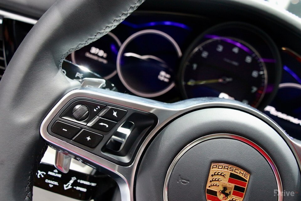 Porsche Panamera 4 E-Hybrid (2016)