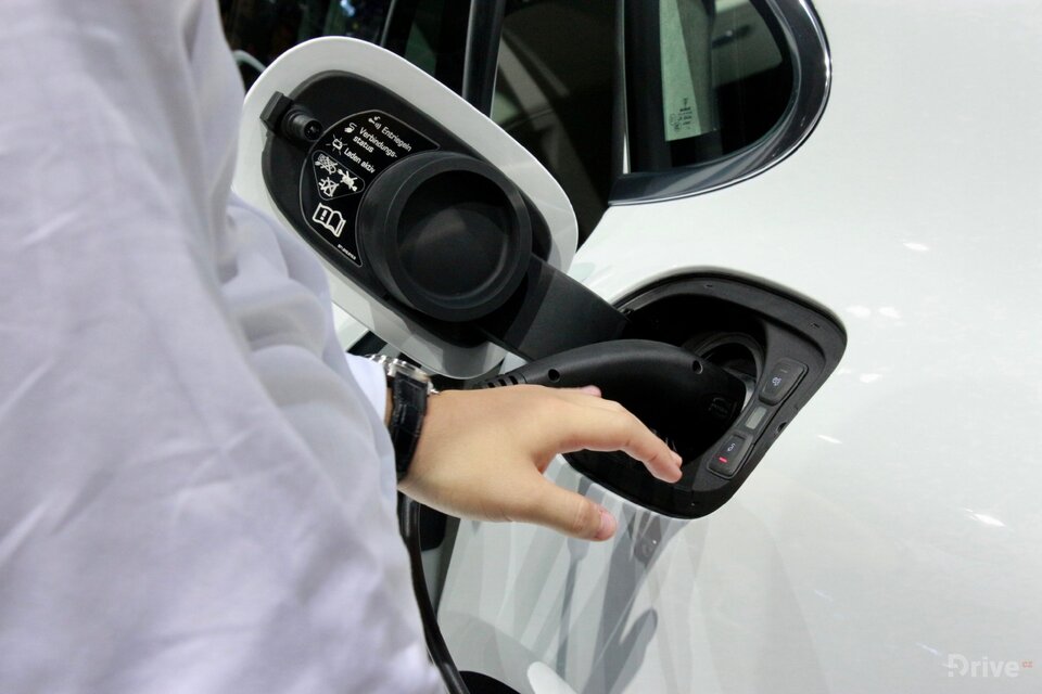 Porsche Panamera 4 E-Hybrid (2016)