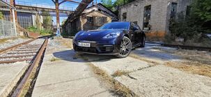 Porsche Panamera 4 E-Hybrid Platinum Edition