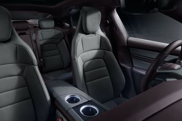 Porsche Taycan - interiér