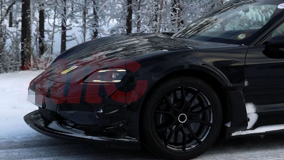 Porsche Taycan (2024)