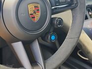 Porsche Taycan (2024)