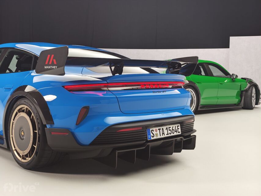 Porsche Taycan (2024)
