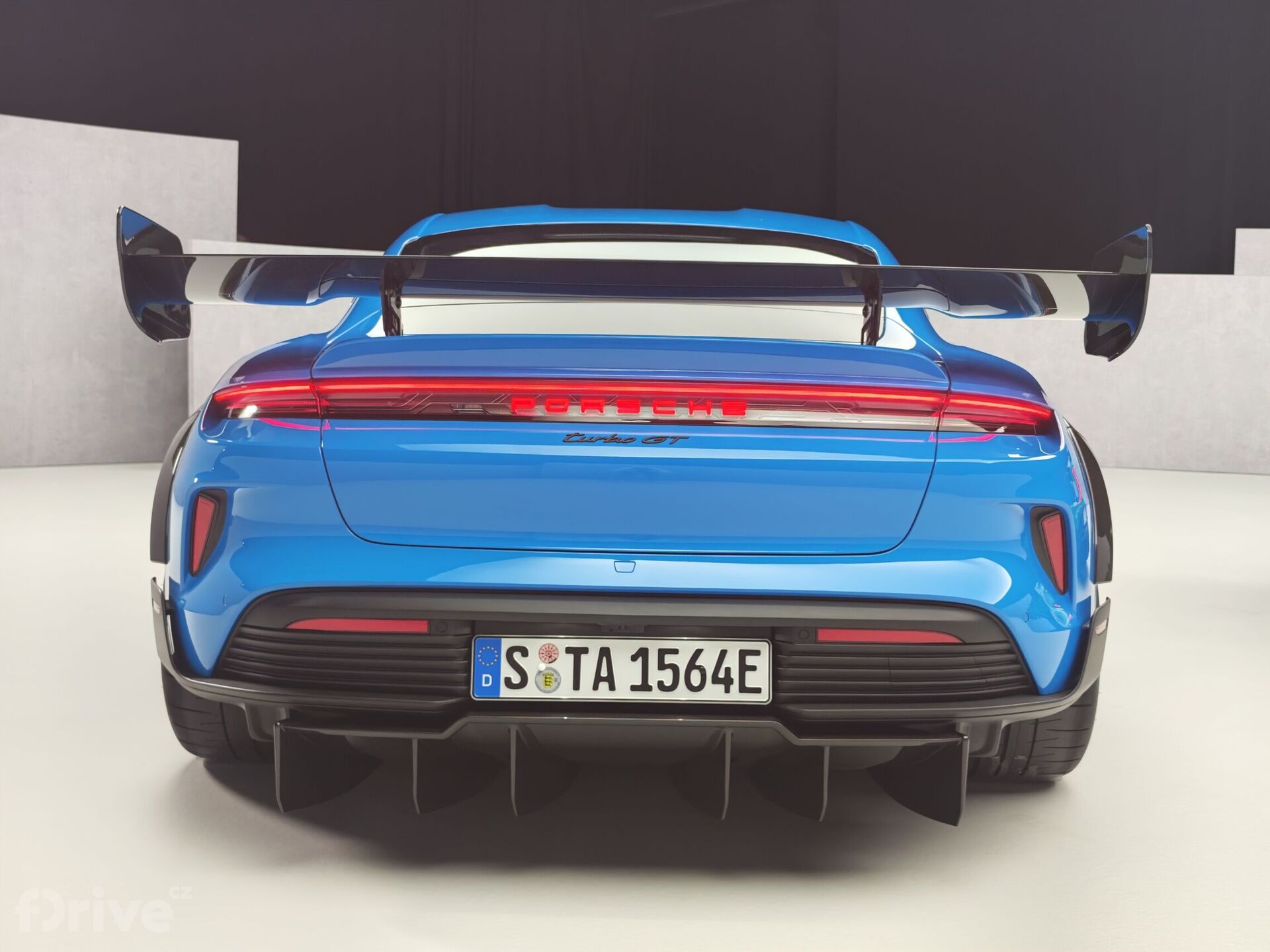Porsche Taycan (2024)