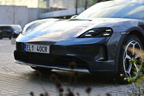 Porsche Taycan Cross Turismo (2024)