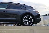 Porsche Taycan Cross Turismo (2024)