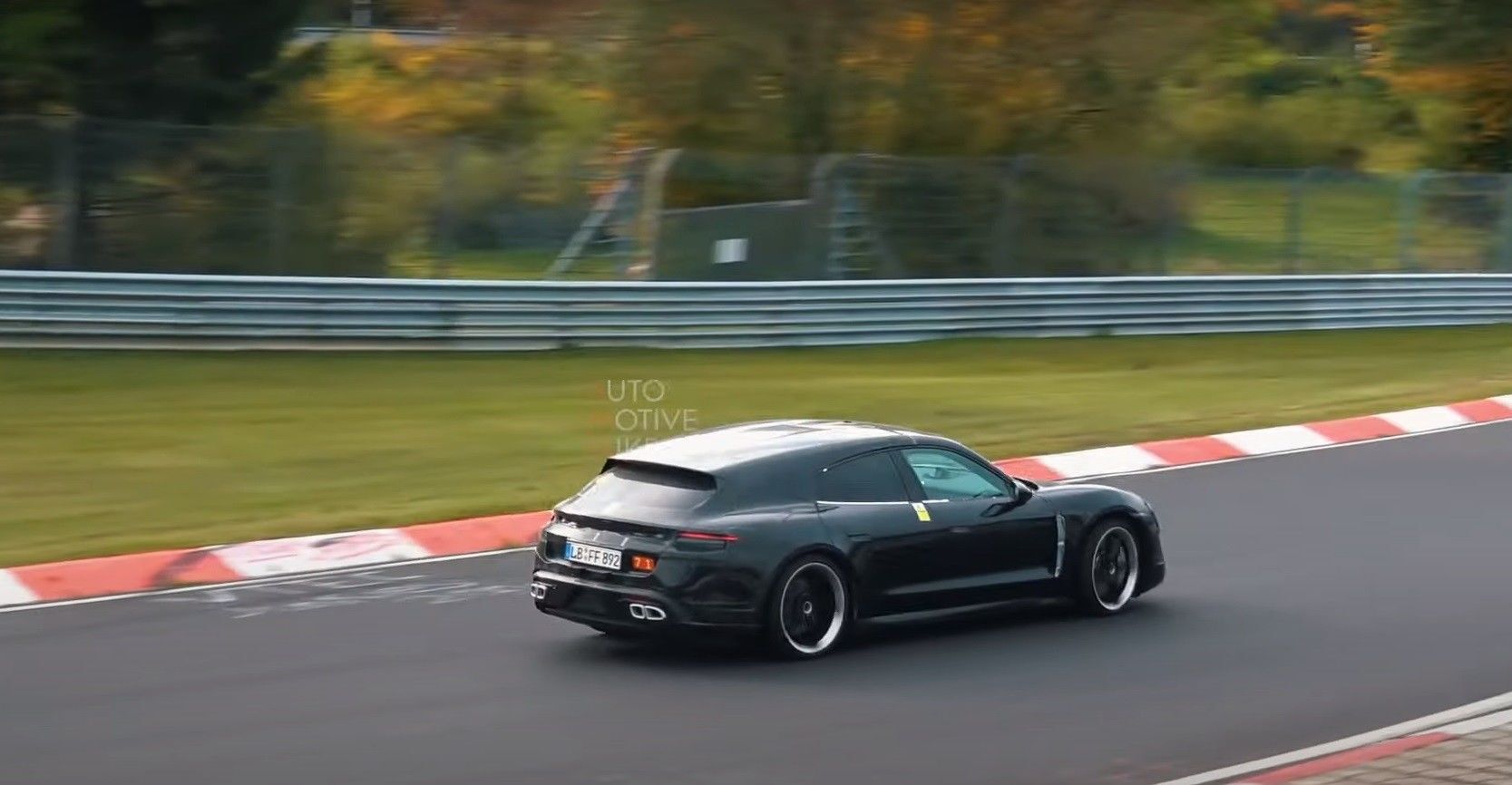 Porsche Taycan Cross Turismo