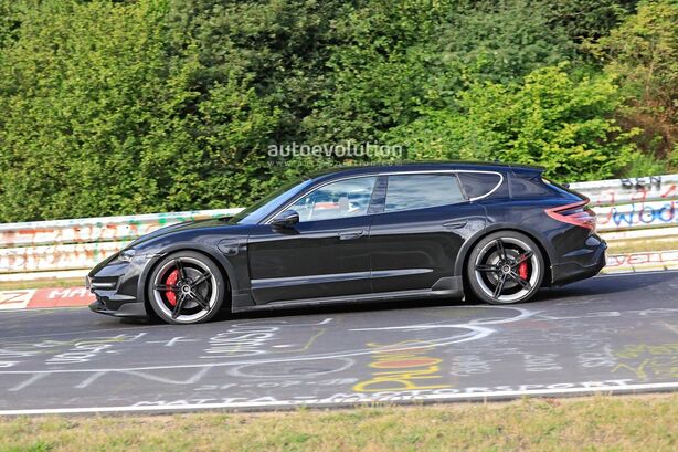 Porsche Taycan Cross Turismo