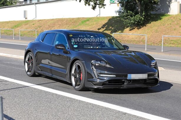 Porsche Taycan Cross Turismo