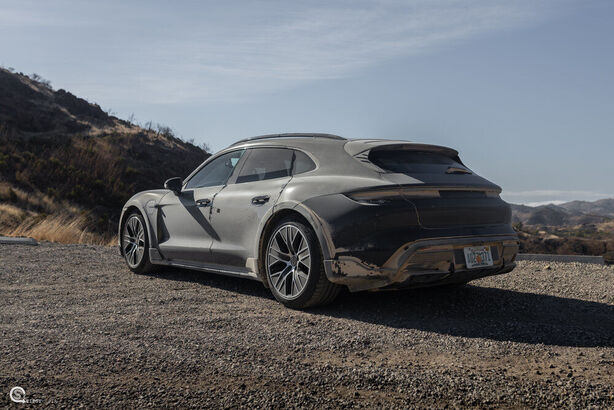 Porsche Taycan Cross Turismo