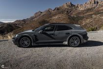 Porsche Taycan Cross Turismo