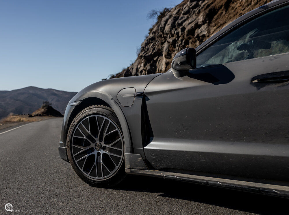 Porsche Taycan Cross Turismo