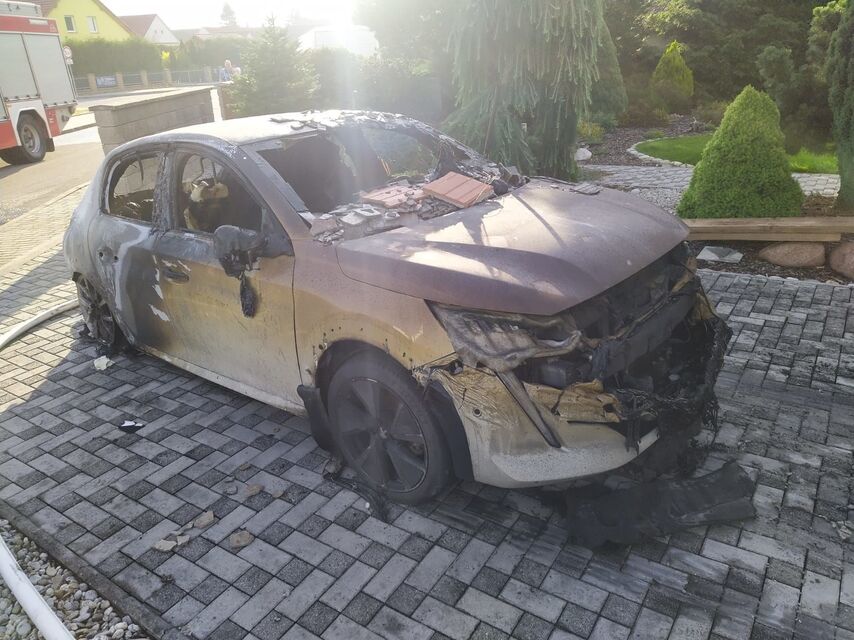 Požár elektromobilu Dynín