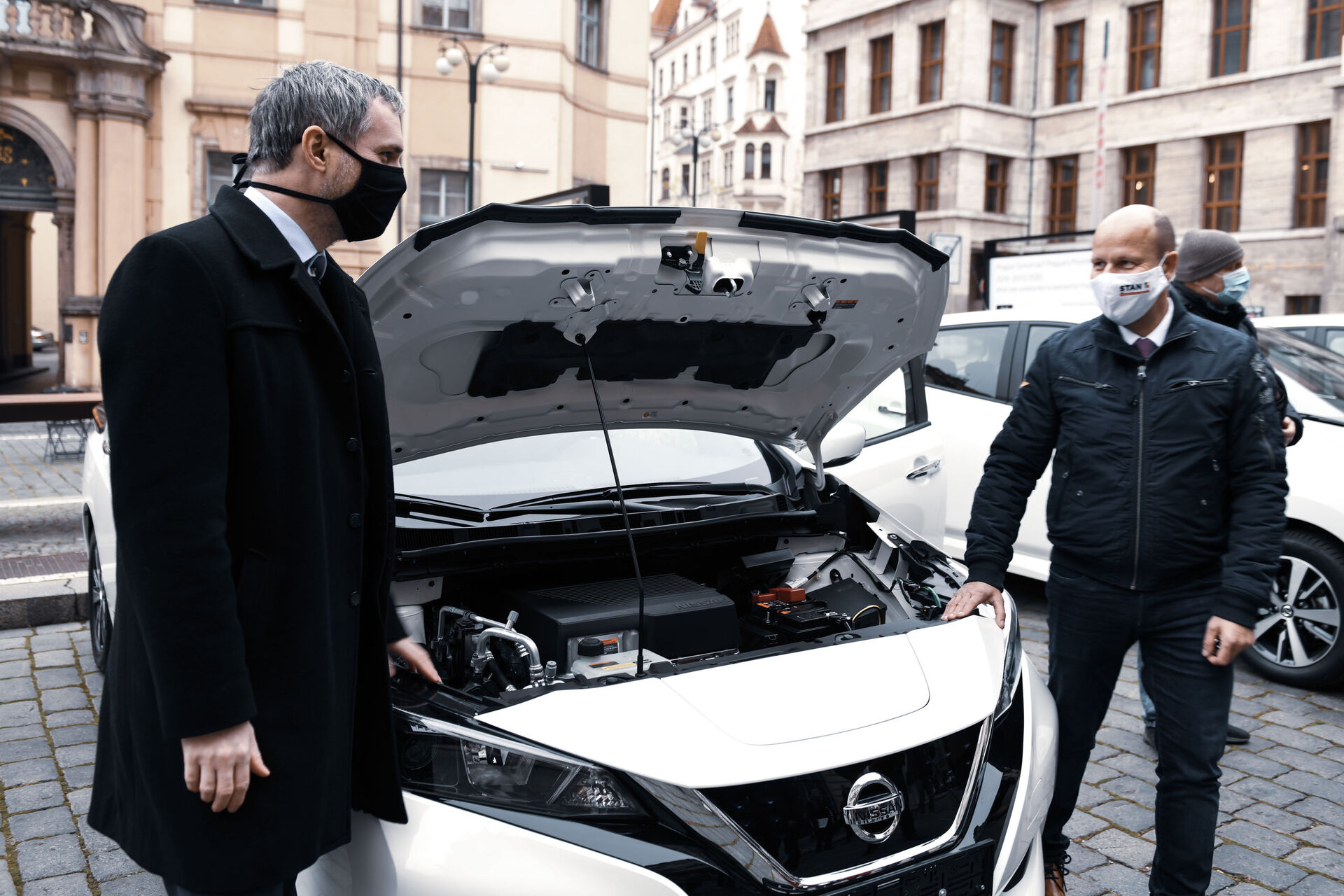 Praha - elektromobily Nissan