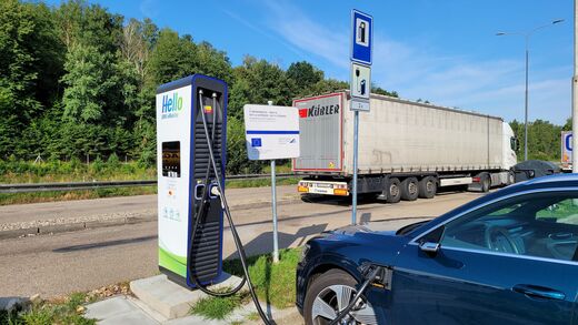 PRE, dálnice D1 29. km směr Praha, odpočívka Naháč, čerpací stanice OMV