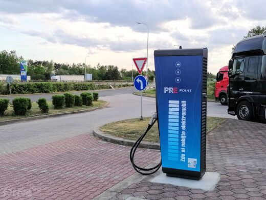 PRE, dálnice D11, 35. km směr Praha, odpočívka Vrbová Lhota, čerpací stanice OMV