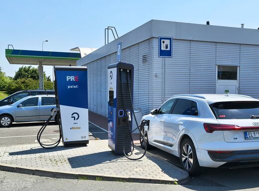 PRE, dálnice D35 směr Praha, odpočívka Nemilany, čerpací stanice OMV