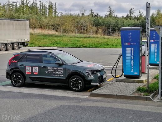 PRE, dálnice D5 směr Praha, 112. km odpočívka Kladruby jih, čs. OMV