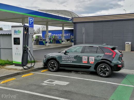 PRE, dálnice D5 směr Praha, 112. km odpočívka Kladruby jih, čs. OMV