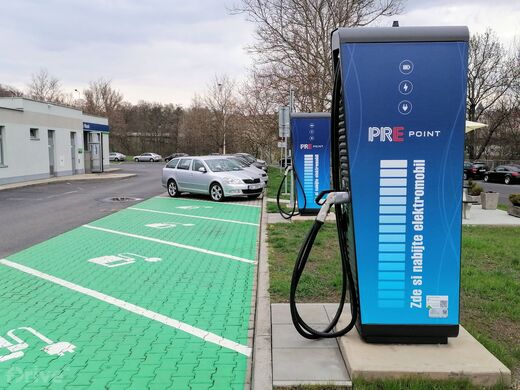 PRE, Karlovy Vary, Pobřežní ul. směr Praha, čerpací stanice OMV
