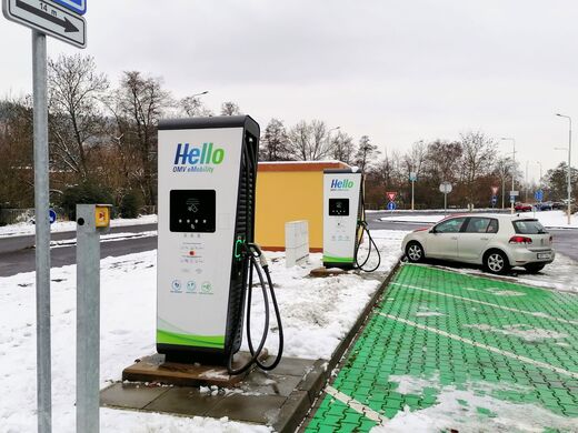 PRE, Karlovy Vary, Pobřežní ul. směr Praha, čerpací stanice OMV