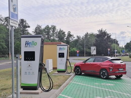 PRE, Karlovy Vary, Pobřežní ul. směr Praha, čerpací stanice OMV
