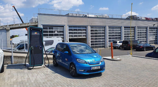 PRE, Olomouc, ul. Horní Lán,autosalon Moravia Mercedes