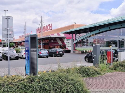PRE, Ostrava - Svinov, Bílovecká ul., Hornbach