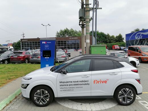 PRE, Pardubice - Trnová, Poděbradská ul., autosalon Ford Auto In
