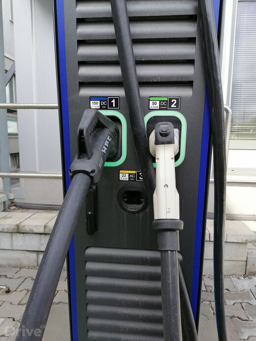 PRE, Plzeň, ul. Na Pomezí, Škoda - VIII. brána