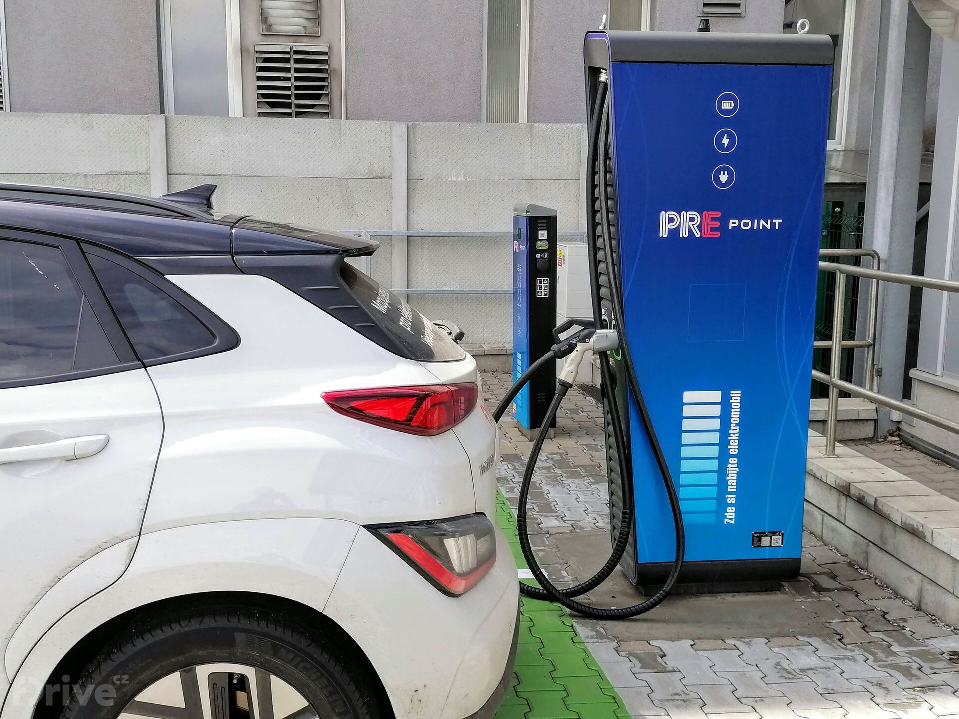 PRE, Plzeň, ul. Na Pomezí, Škoda - VIII. brána