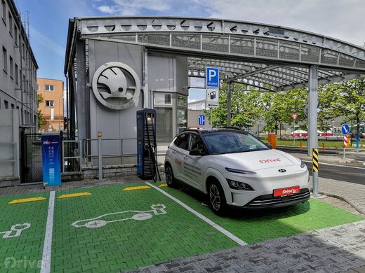 PRE, Plzeň, ul. Na Pomezí, Škoda - VIII. brána
