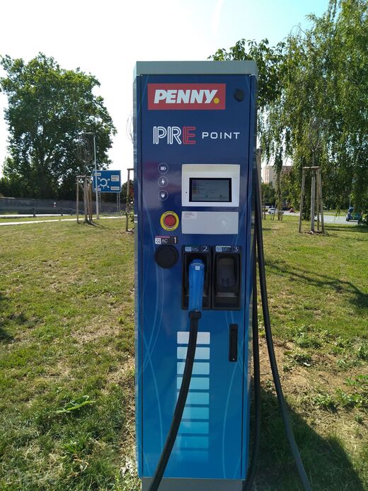 PRE, Praha - Uhříněves, ul. Přátelství, supermarket Penny Market