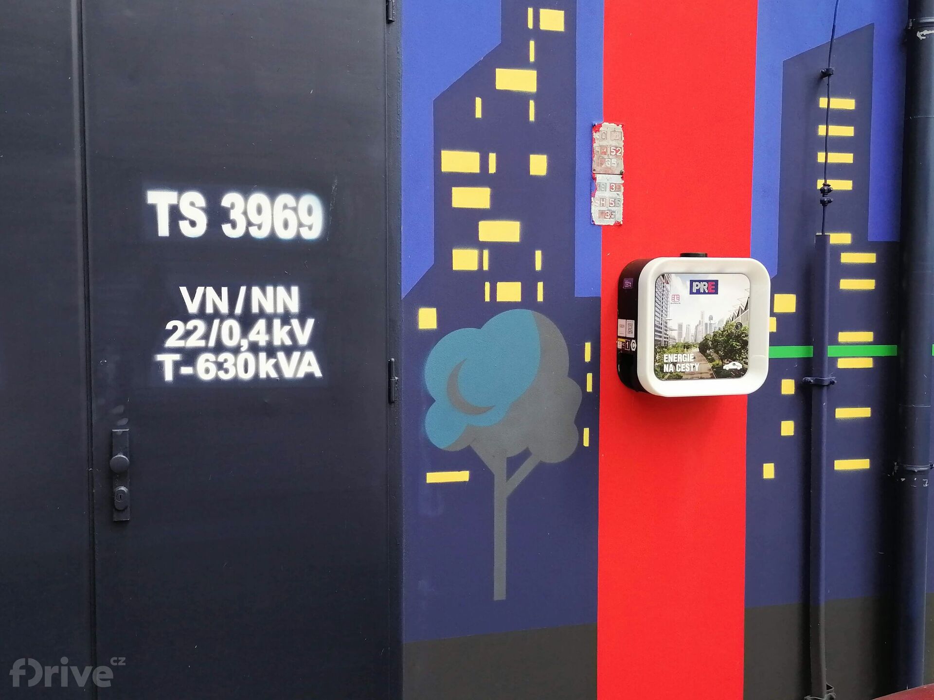 PRE, Praha 15 - Petrovice, Rezlerova ul., trafostanice TS 3969