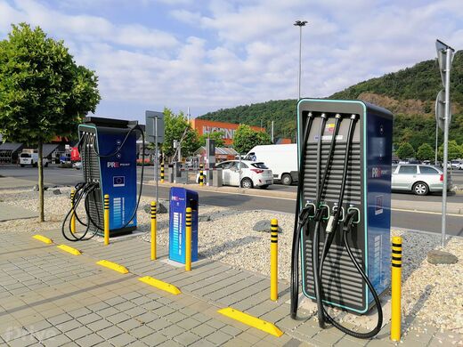 PRE, Praha 5 - Velká Chuchle, Strakonická ul., Hornbach
