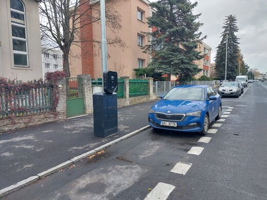 PRE, Praha 6 - Petřiny, ul. Na Vypichu, chytré lampy