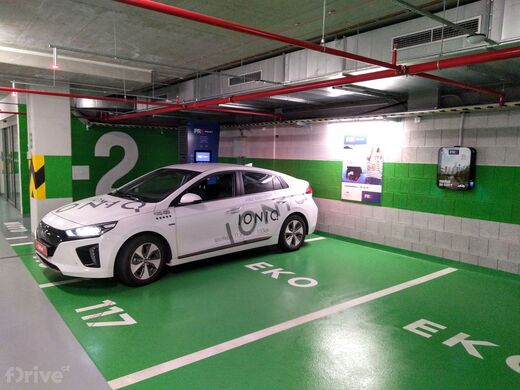 PRE, Praha 7 - Holešovice, Veletržní ul., Centrum Stromovka