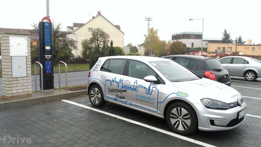 PRE, Praha-Šeberov, parkoviště u radnice