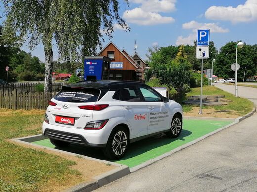 PRE, Řípec, silnice č.3, čerpací stanice Benzina