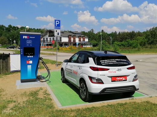 PRE, Řípec, silnice č.3, čerpací stanice Benzina
