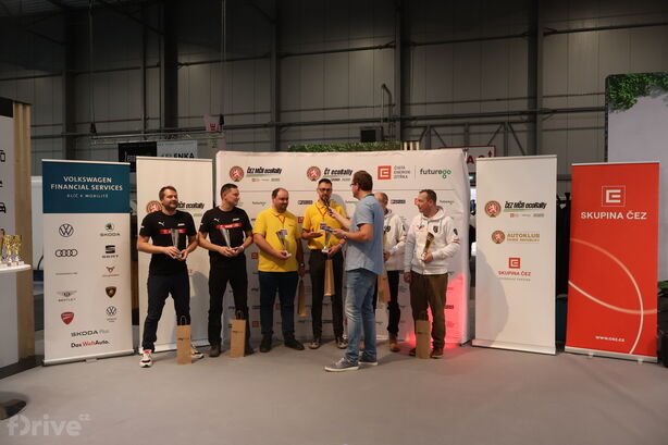 Předávání pohárů v hodnocení spotřeby