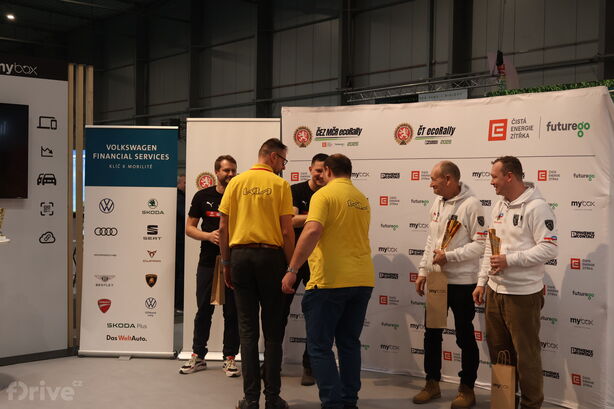 Předávání pohárů v hodnocení spotřeby