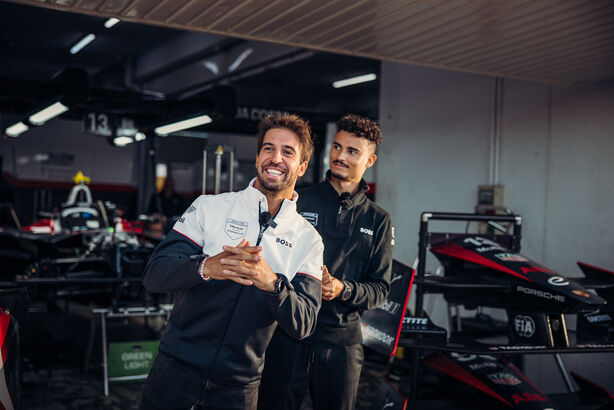 Předsezónní testy Formule E ve Valencii 2023