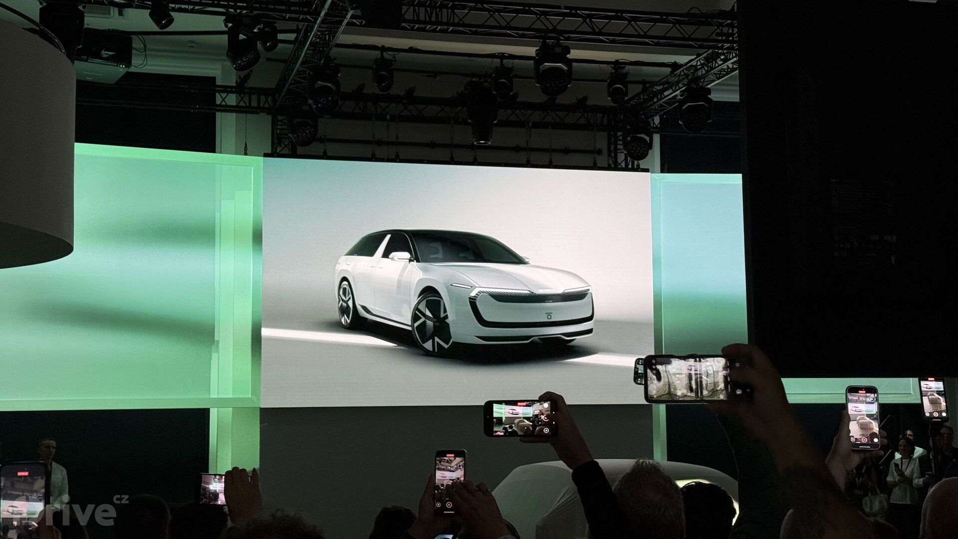 Představení studie Škoda Vision O